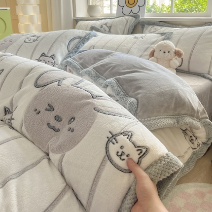 91家纺网 家纺一手货源 找家纺 （总）妮恒美家纺 2025新款加厚保暖亲肤雪花绒牛奶绒四件套系列1