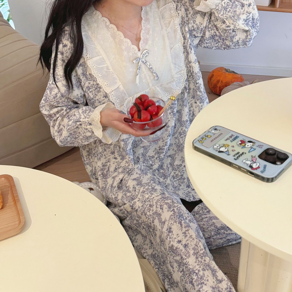 91家纺网 家纺一手货源 找家纺 洛兰沙家居馆【只代发】【只代发】 2024新款棉纱绉布睡衣女春夏季甜美蕾丝印花韩版花边长袖套头家居服四季款 浅灰