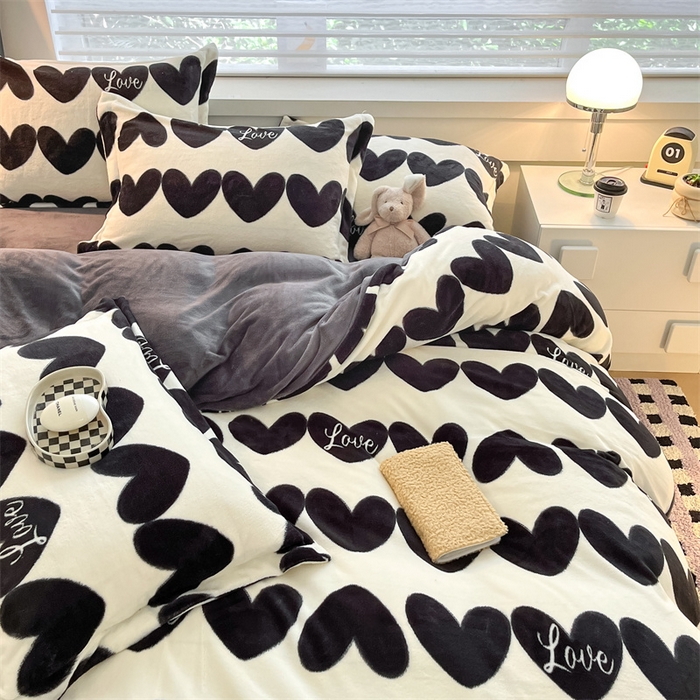 91家纺网 家纺一手货源 找家纺 启程家纺 2024新款A类秋冬INS风牛奶绒四件套 黑心