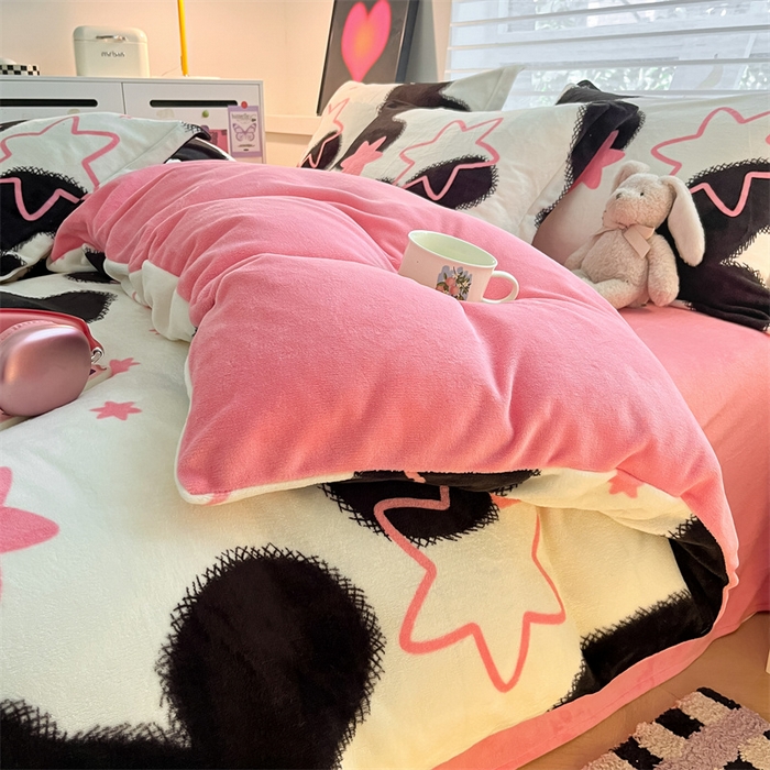 91家纺网 家纺一手货源 找家纺 启程家纺 2024新款A类秋冬INS风牛奶绒四件套 六角星