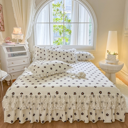 网红馆（ck家纺） 2025新款泡泡棉花边床裙三件套 花儿朵朵