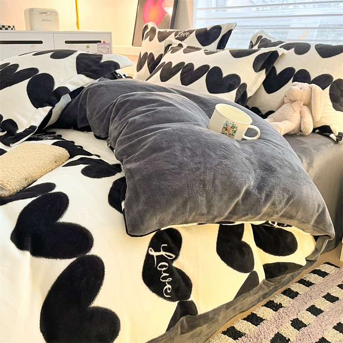 91家纺网 家纺一手货源 找家纺 启程家纺 2024新款A类秋冬INS风牛奶绒四件套 黑心