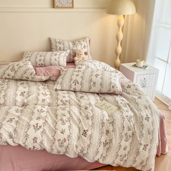 91家纺网 家纺一手货源 找家纺 金梦拉家纺 2024新款A类提花四件套 满墙花藤