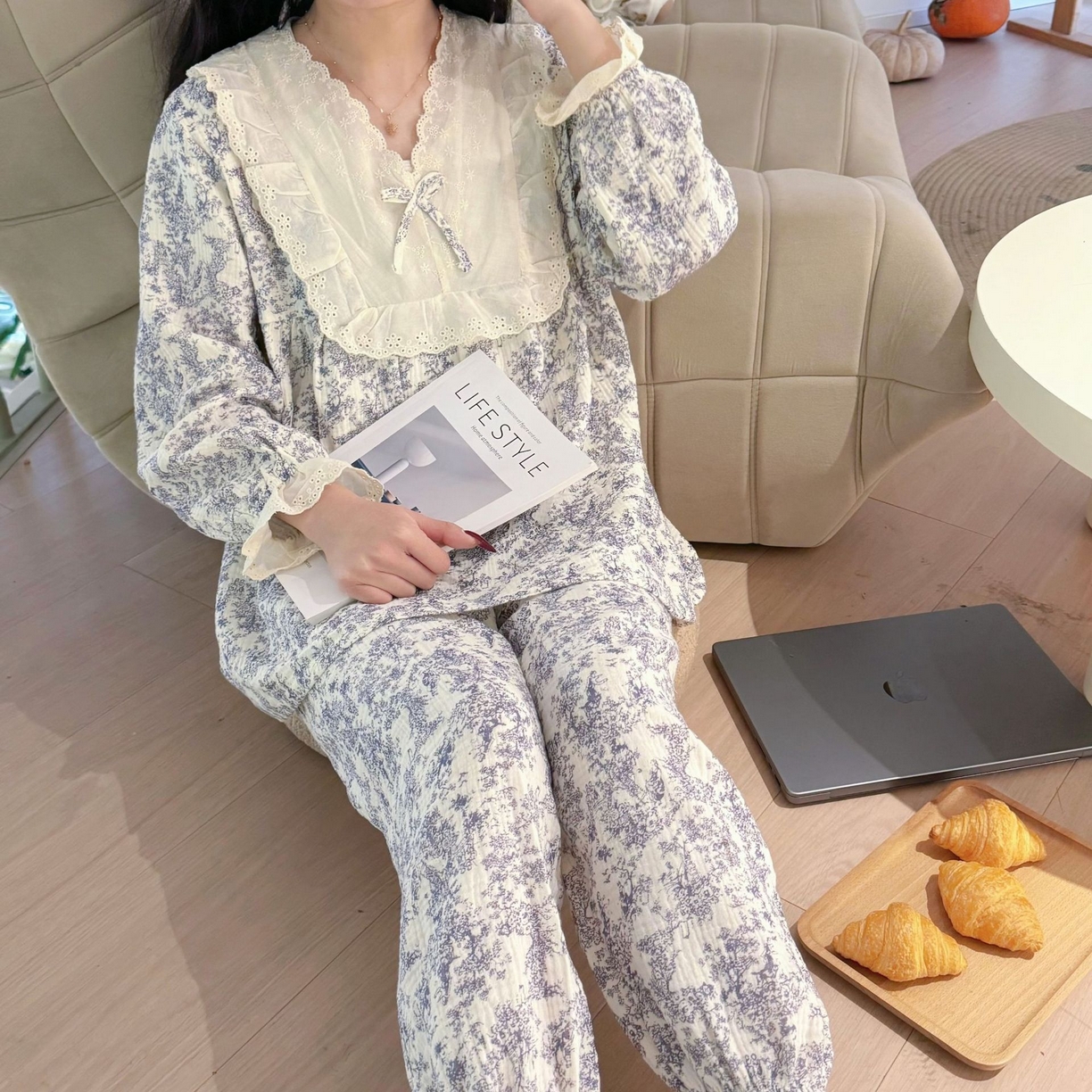 91家纺网 家纺一手货源 找家纺 洛兰沙家居馆【只代发】【只代发】 2024新款棉纱绉布睡衣女春夏季甜美蕾丝印花韩版花边长袖套头家居服四季款 浅灰