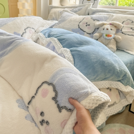 91家纺网 家纺一手货源 找家纺 （总）妮恒美家纺 2025新款加厚保暖亲肤雪花绒牛奶绒四件套系列1