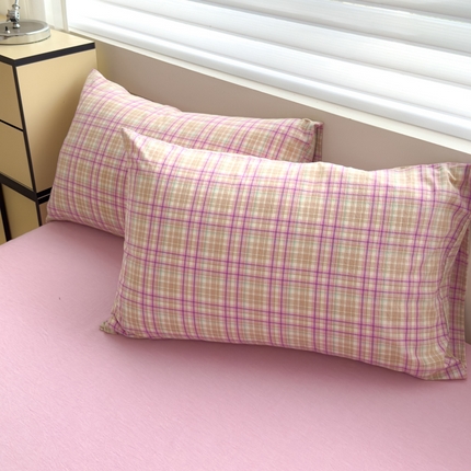 91家纺网 家纺一手货源 找家纺 星尚家纺 2024新款A类全棉色织水洗棉三四件套系列-单枕套 多芙-桔梗紫