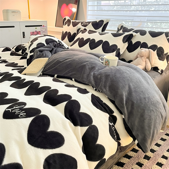 91家纺网 家纺一手货源 找家纺 启程家纺 2024新款A类秋冬INS风牛奶绒四件套 黑心