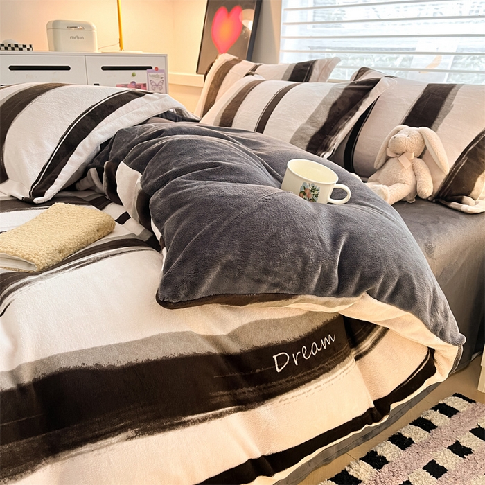 91家纺网 家纺一手货源 找家纺 启程家纺 2024新款A类秋冬INS风牛奶绒四件套 水墨印花