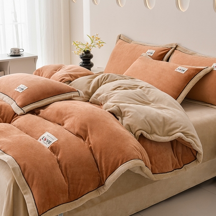 91家纺网 家纺一手货源 找家纺 （总）妮恒美家纺 2025新款高克重直播纯色牛奶绒宽边工艺款四件套