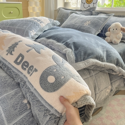 91家纺网 家纺一手货源 找家纺 （总）妮恒美家纺 2025新款加厚保暖亲肤雪花绒牛奶绒四件套系列1