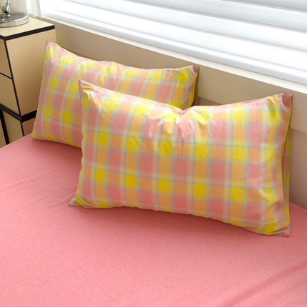 91家纺网 家纺一手货源 找家纺 星尚家纺 2024新款A类全棉色织水洗棉三四件套系列-单枕套 佛暖-粉黄