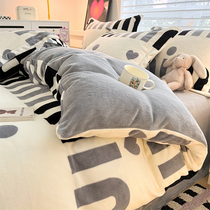 91家纺网 家纺一手货源 找家纺 （总）启程家纺 2024新款A类秋冬INS风牛奶绒四件套