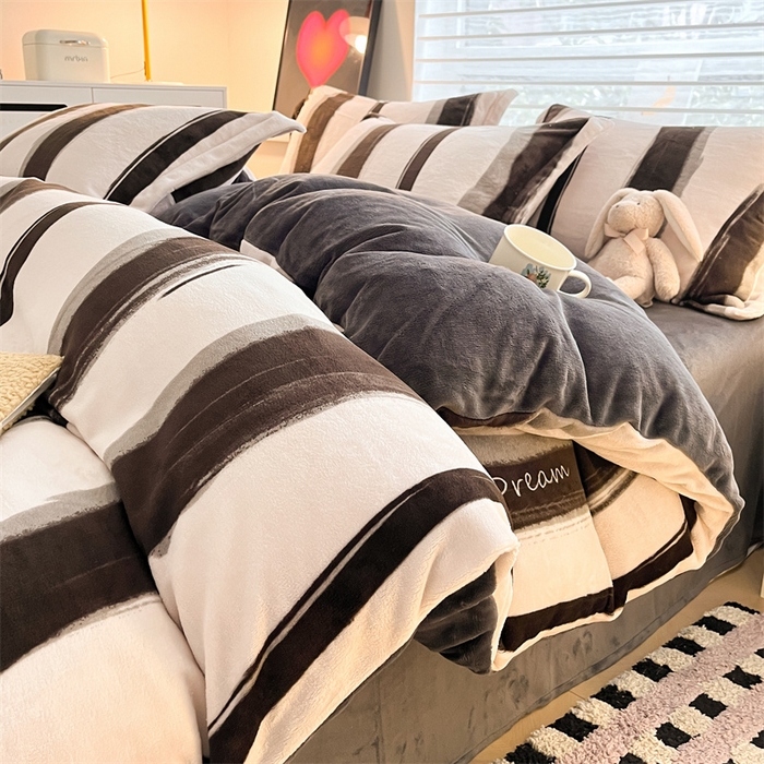 91家纺网 家纺一手货源 找家纺 启程家纺 2024新款A类秋冬INS风牛奶绒四件套 水墨印花