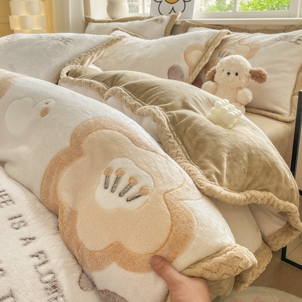 91家纺网 家纺一手货源 找家纺 （总）妮恒美家纺 2025新款加厚保暖亲肤雪花绒牛奶绒四件套系列1