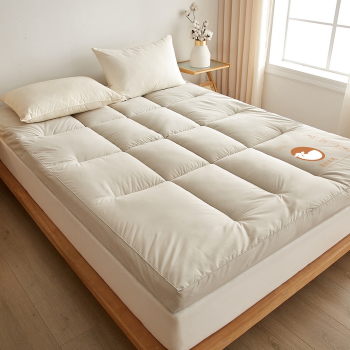 91家纺网 家纺一手货源 找家纺 迪乐妮家居  2024新款羊毛软床垫 灰色