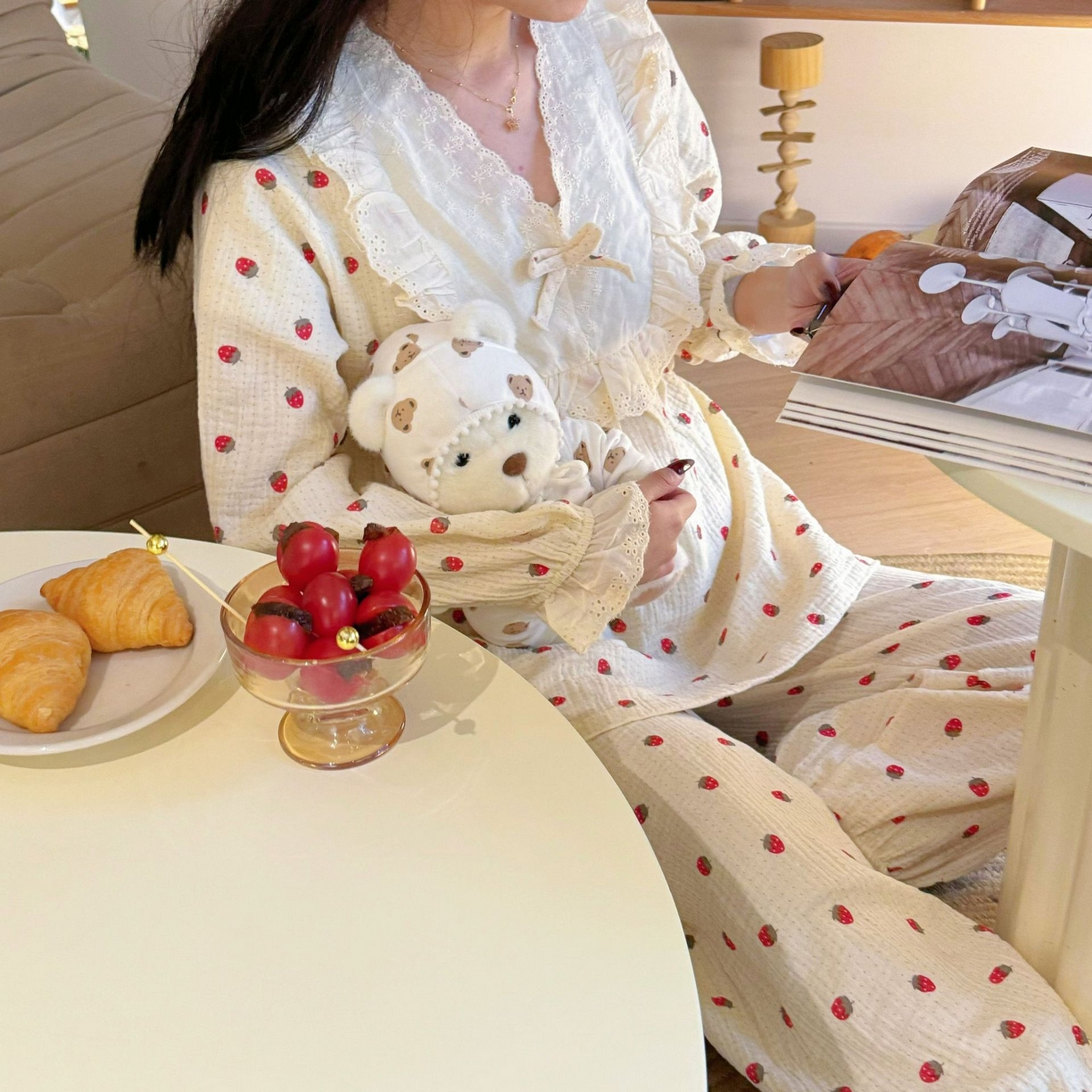 91家纺网 家纺一手货源 找家纺 洛兰沙家居馆【只代发】【只代发】 2024新款棉纱绉布睡衣女春夏季甜美蕾丝印花韩版花边长袖套头家居服四季款 嫩黄