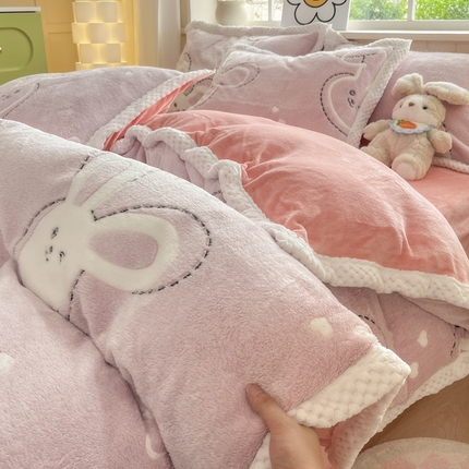 91家纺网 家纺一手货源 找家纺 （总）妮恒美家纺 2025新款加厚保暖亲肤雪花绒牛奶绒四件套系列1