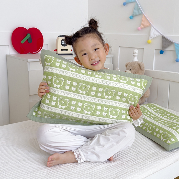 91家纺网 家纺一手货源 找家纺 2024新品色织立体提花全棉三层纱布夹棉枕套 小熊-绿