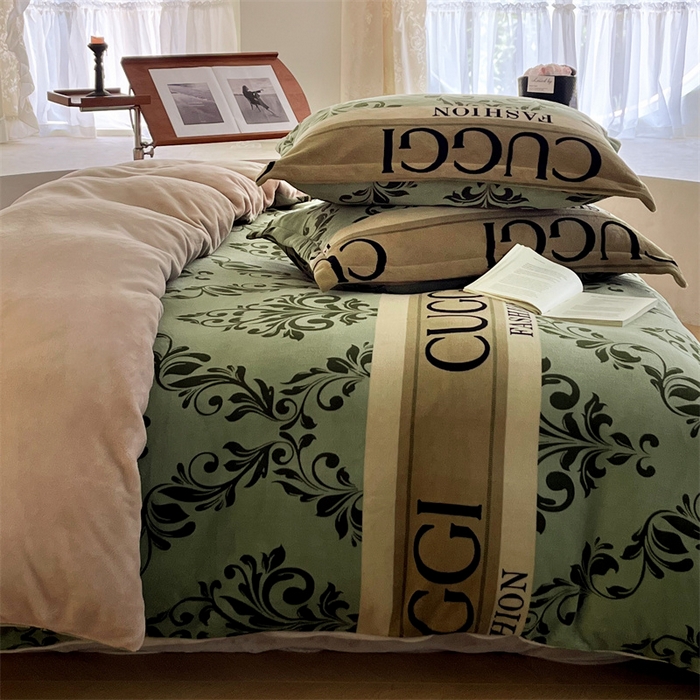 91家纺网 家纺一手货源 找家纺 启程家纺 2024新款A类牛奶绒轻奢大牌风四件套 GUGGL