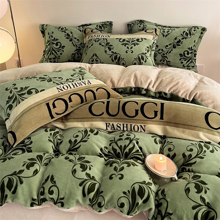 91家纺网 家纺一手货源 找家纺 启程家纺 2024新款A类牛奶绒轻奢大牌风四件套 GUGGL