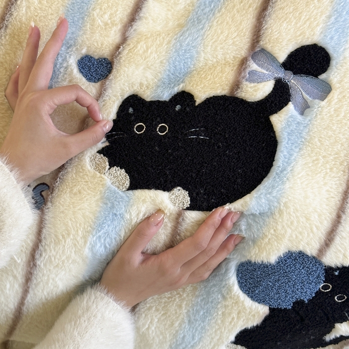 91家纺网 家纺一手货源 找家纺 黛舒家居 2024新款兔兔绒牛奶绒四件套 黑色猫咪