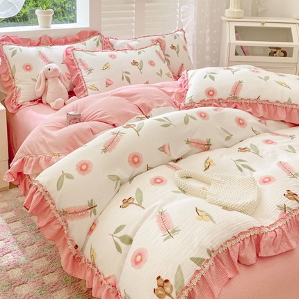 91家纺网 家纺一手货源 找家纺 （总）同田家纺  2024新款泡泡棉印花蕾丝工艺四件套