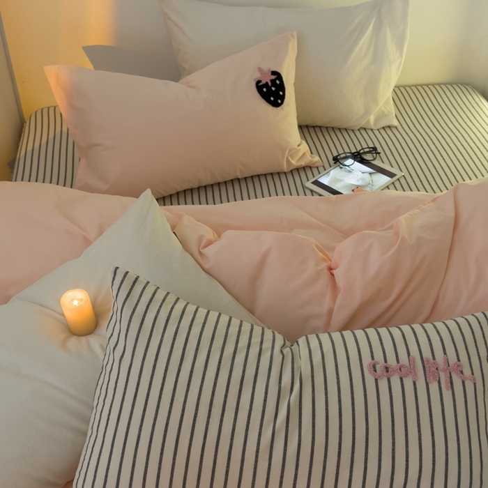 91家纺网 家纺一手货源 找家纺 洋铭区（原狠狠爱）2024新款水洗棉毛巾绣四件套 元气莓莓