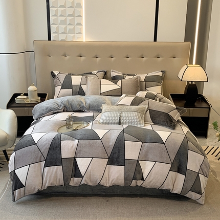 91家纺网 家纺一手货源 找家纺 喜梦缘 2025新款大版花卉牛奶绒四件套 都市风尚