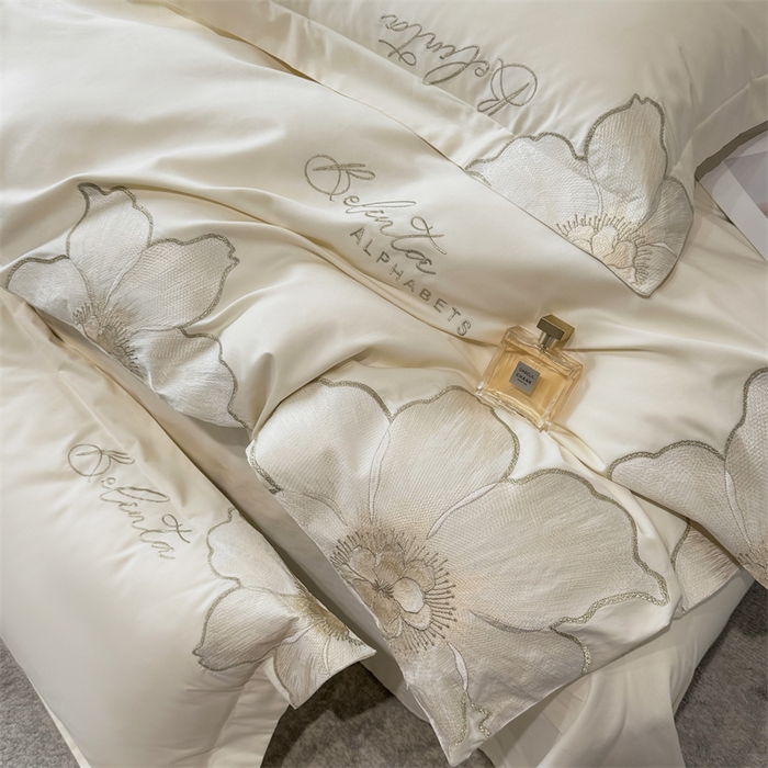 91家纺网 家纺一手货源 找家纺 宅家居 2024新款莫奈花园系列-轻奢小香风双面纯棉刺绣长绒棉四件套 莫奈花园-奶昔白