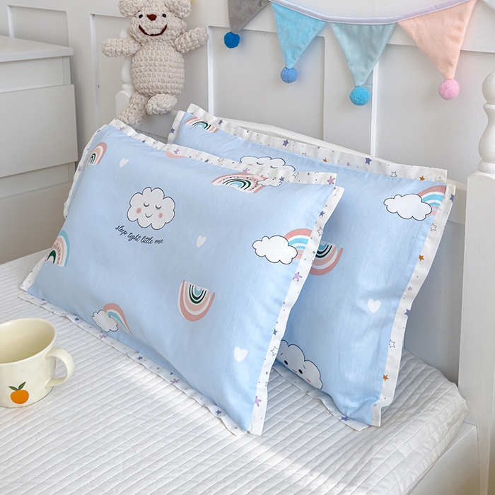 91家纺网 家纺一手货源 找家纺 2024新款A类133x72铂金全棉枕套枕头枕芯七彩童年系列 枕套+枕芯-棚拍图 彩云之巅