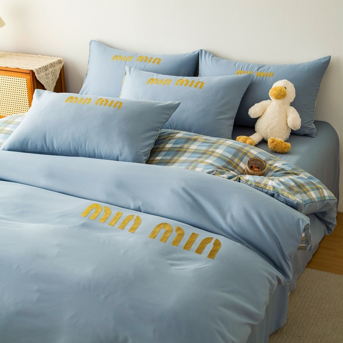 91家纺网 家纺一手货源 找家纺 富宁家纺 2025新款青春格子纯色双拼学生宿舍三件套四件套 蓝色