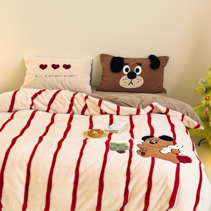 91家纺网 家纺一手货源 找家纺 黛舒家居 2024新款兔兔绒牛奶绒四件套 面包熊