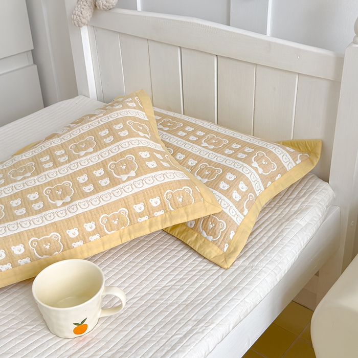 91家纺网 家纺一手货源 找家纺 2024新品色织立体提花全棉三层纱布夹棉枕套 小熊-黄