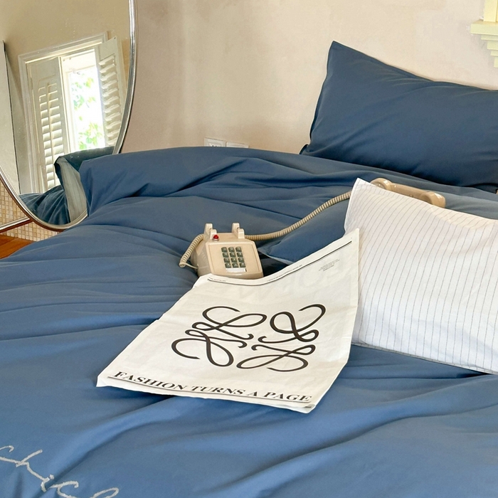 91家纺网 家纺一手货源 找家纺 时年家纺 2024新款40毛巾绣全工艺水洗全棉系列四件套（充值会员优惠5元） 深蓝条