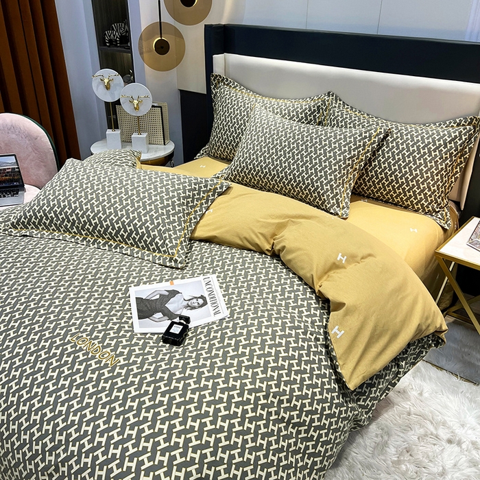 91家纺网 家纺一手货源 找家纺 雲归梦 2024新款加厚全棉生态磨毛大版四件套 卡尔玛-黄