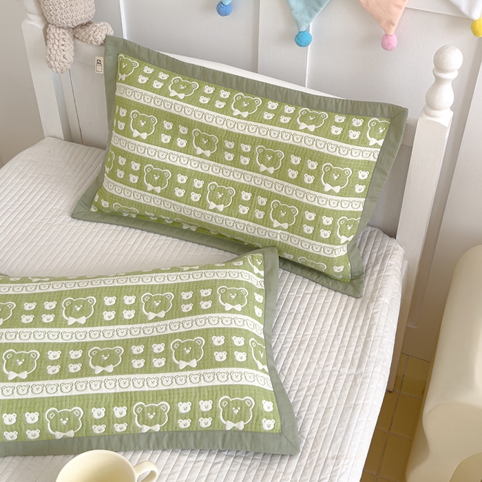 91家纺网 家纺一手货源 找家纺 2024新品色织立体提花全棉三层纱布夹棉枕套 小熊-绿