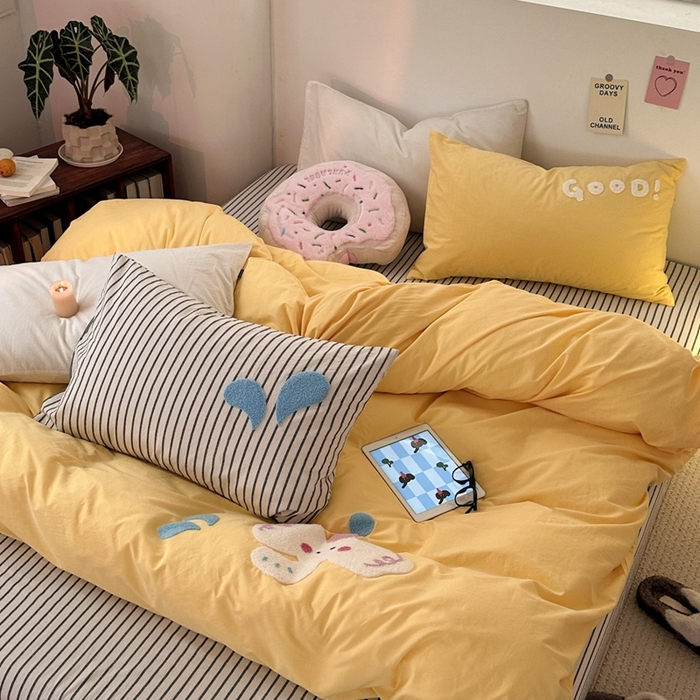 91家纺网 家纺一手货源 找家纺 洋铭区（原狠狠爱）2024新款水洗棉毛巾绣四件套 迷恋小象