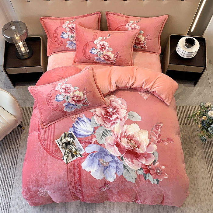 91家纺网 家纺一手货源 找家纺 喜梦缘 2025新款大版花卉牛奶绒四件套 闭月羞花