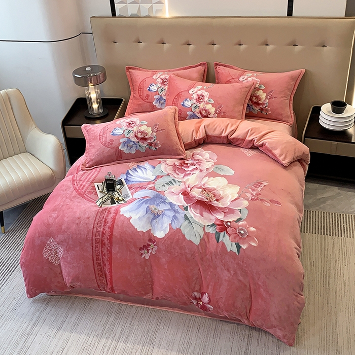 91家纺网 家纺一手货源 找家纺 喜梦缘 2025新款大版花卉牛奶绒四件套 闭月羞花