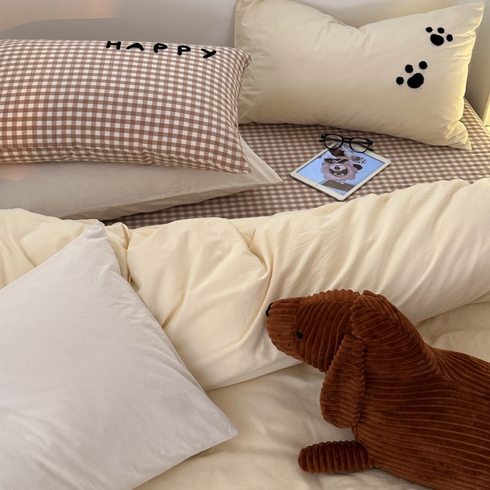 91家纺网 家纺一手货源 找家纺 洋铭区（原狠狠爱）2024新款水洗棉毛巾绣四件套 腊肠小狗狗