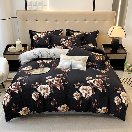 91家纺网 家纺一手货源 找家纺 喜梦缘 2025新款大版花卉牛奶绒四件套 黑金玫瑰