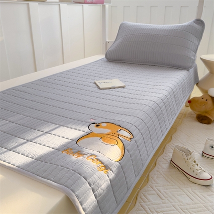 91家纺网 家纺一手货源 找家纺 （总）2025新品水洗双层纱刺绣大豆夹棉床垫床护垫学生床