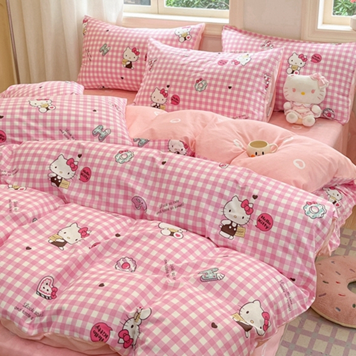 91家纺网 家纺一手货源 找家纺 博雅 2024新款三丽鸥全棉印花卡通四件套 小粉格KT