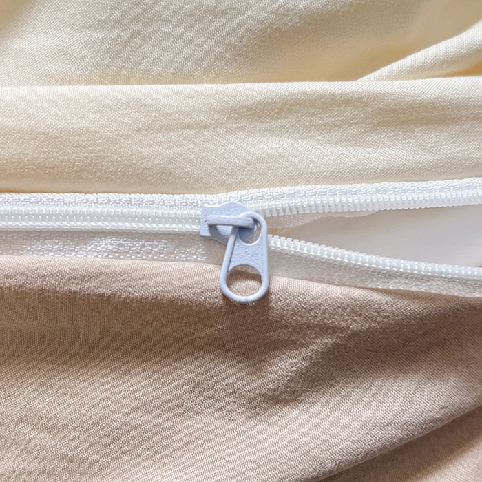 91家纺网 家纺一手货源 找家纺 梦舒羽 2025新款ins卡通可爱小狗刺绣水洗棉磨毛学生宿舍三件套居家四件套 小比熊-卡其