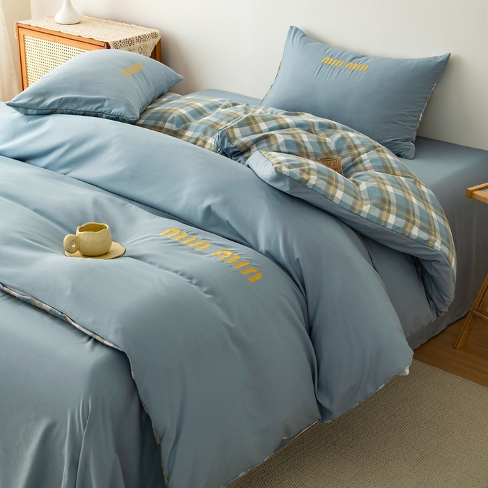 91家纺网 家纺一手货源 找家纺 富宁家纺 2025新款青春格子纯色双拼学生宿舍三件套四件套 蓝色