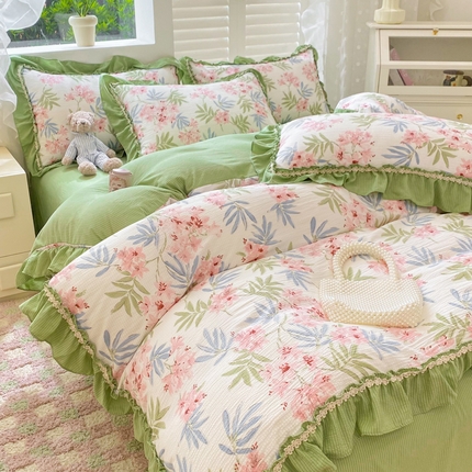 91家纺网 家纺一手货源 找家纺 （总）同田家纺  2024新款泡泡棉印花蕾丝工艺四件套