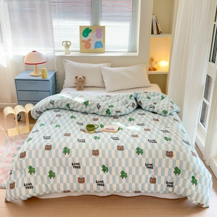 91家纺网 家纺一手货源 找家纺 木堇家居 2024新款针织棉10%大豆四季被芯款大豆纤维被 蓝格子熊