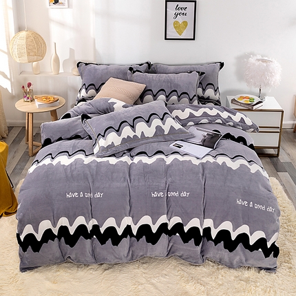 91家纺网 家纺一手货源 找家纺 （总）尚品凤凰2025新款高克重印花牛奶绒四件套-工艺款