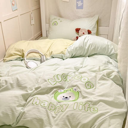 91家纺网 家纺一手货源 找家纺 （总）梦舒羽 2025新款ins卡通可爱小狗刺绣水洗棉磨毛学生宿舍三件套居家四件套