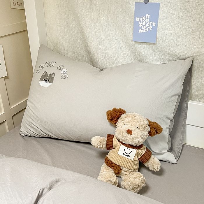 91家纺网 家纺一手货源 找家纺 梦舒羽 2025新款ins卡通可爱小狗刺绣水洗棉磨毛学生宿舍三件套居家四件套 小八嘎-浅灰